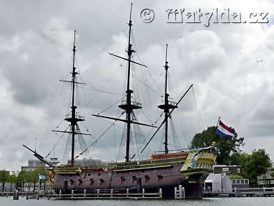 boat Amsterdam